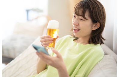 昼飲みをお得に楽しむ方法！クーポンとハッピーアワー情報