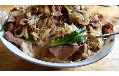 焼肉丼の魅力と究極レシピ大全！人気のタレやヘルシーアレンジまで徹底解説