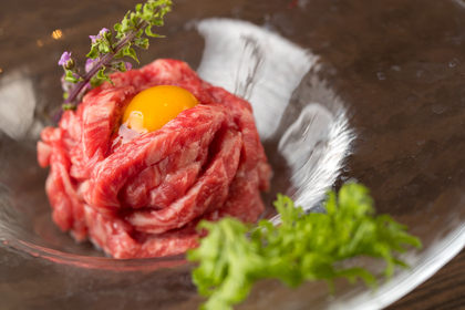 黒毛和牛のユッケ